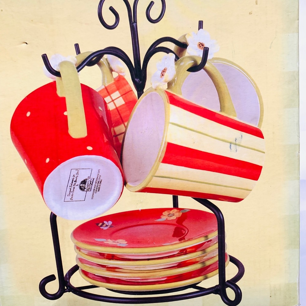 Cups & Saucers with Metal Stand x4